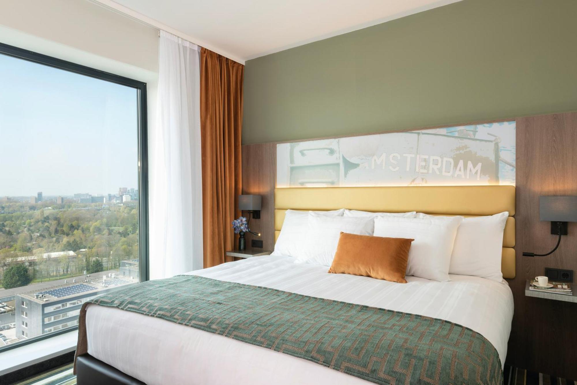Royal Suite 1 King Bed 1 Double Sofabed